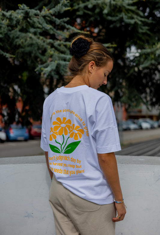 WHITE SUNFLOWER T-SHIRT